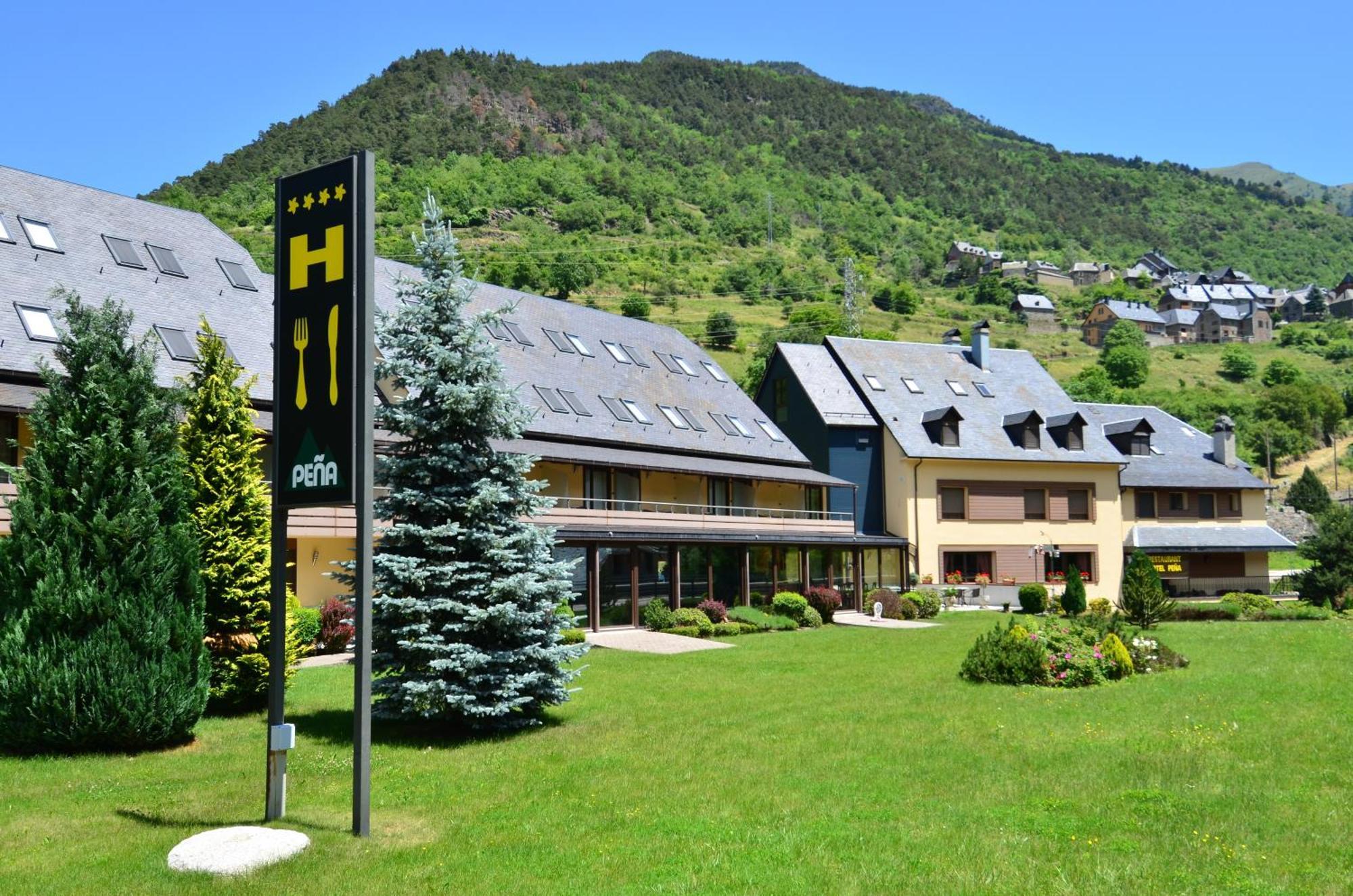 Hotel & Restaurante Pena Arros Exterior photo